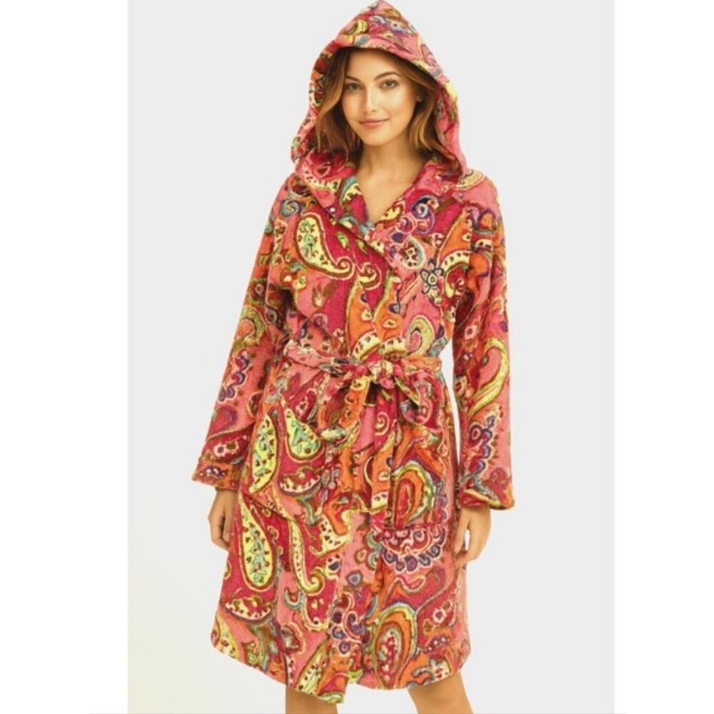 Vera Bradley Pink Paisley Hooded Plush Robe